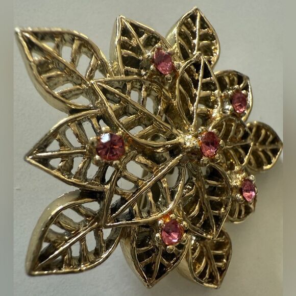 Vintage Gold Leaf Flower Brooch with Pink Crystals - Picture 16 of 17
